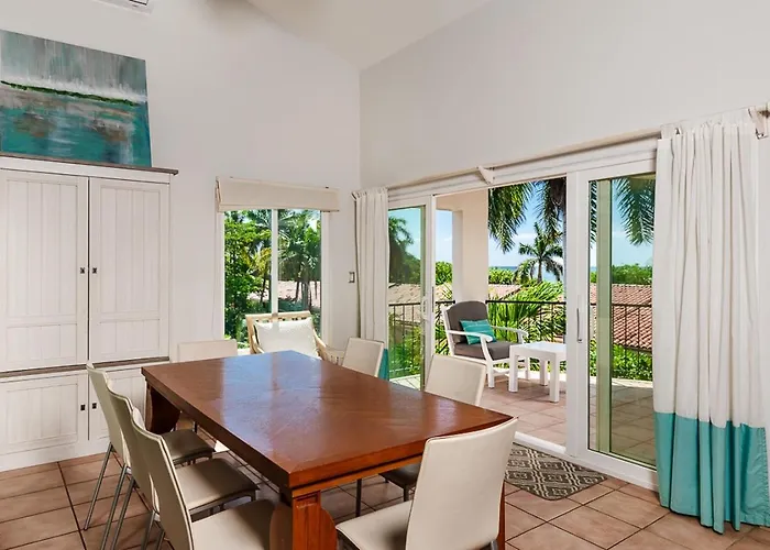 Beautiful 3 Bedroom With Ocean Views Сasa de vacaciones